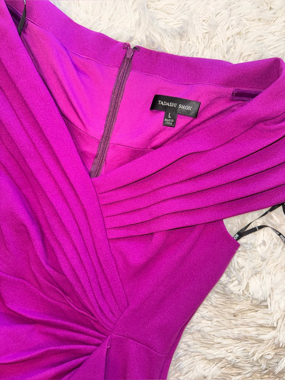 NEW TADASHI SHOJI TALISE waterfall Cascade magenta Ruffle Portrait Neck Gown L - Picture 8 of 12